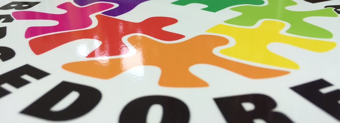 bunter digitaldruck auf weis