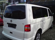 vw bulli mit autosonnenschutzfolien beklebt