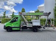 hubsteiger mir folienbuchstaben in grün